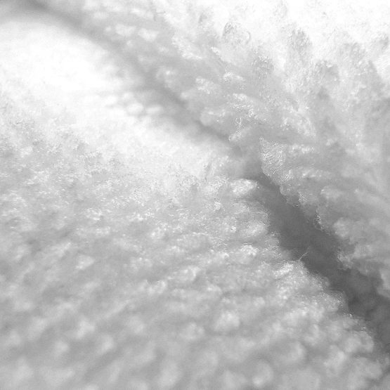 Clay Roberts Microfibre Cleaning Cloths, 40cm x 30cm - Pack of 20 - Image 2