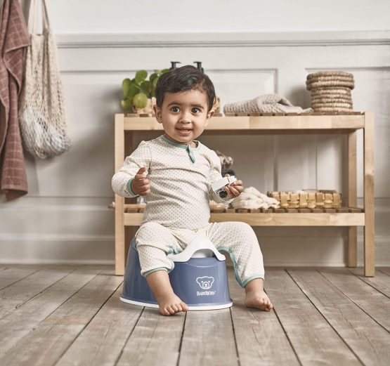 BABYBJÖRN Smart Potty, Plastic, Deep Blue/White - Image 2