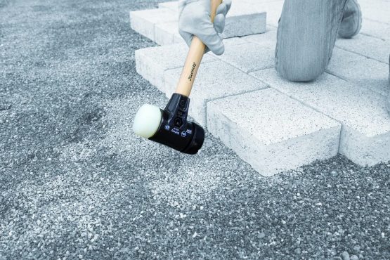 Wiha 83299080" Safety Very Hard Soft-Faced Short Hammer, White, 80 mm - Image 4