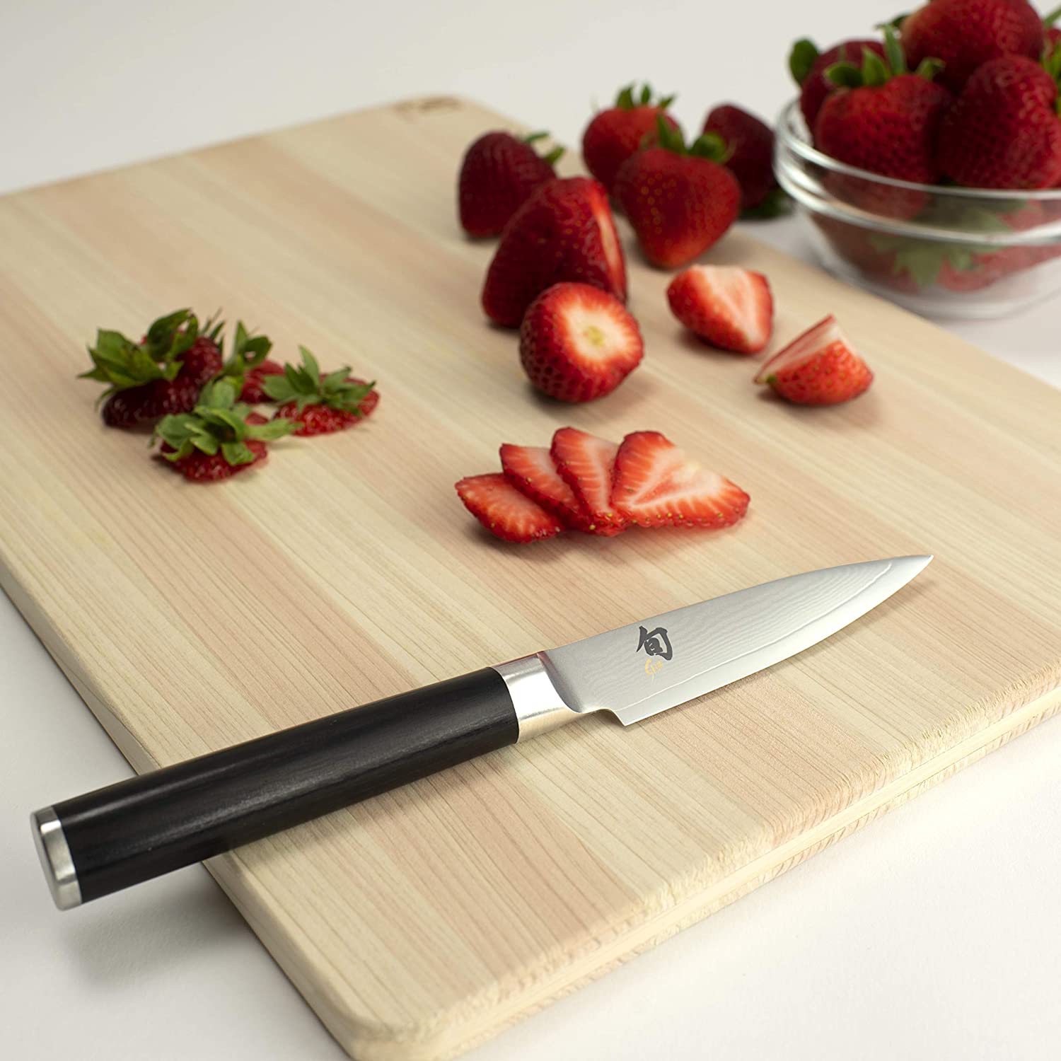 Shun DM0700 Classic 3-1/2-Inch Paring Knife, Black, 9 cm - Image 4