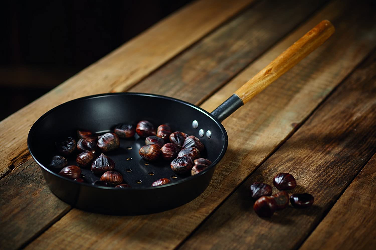 KitchenCraft Carbon Steel Chestnut Roasting Pan, 27 cm (1.5"), Black, 50 x 27 x 15 cm - Image 2