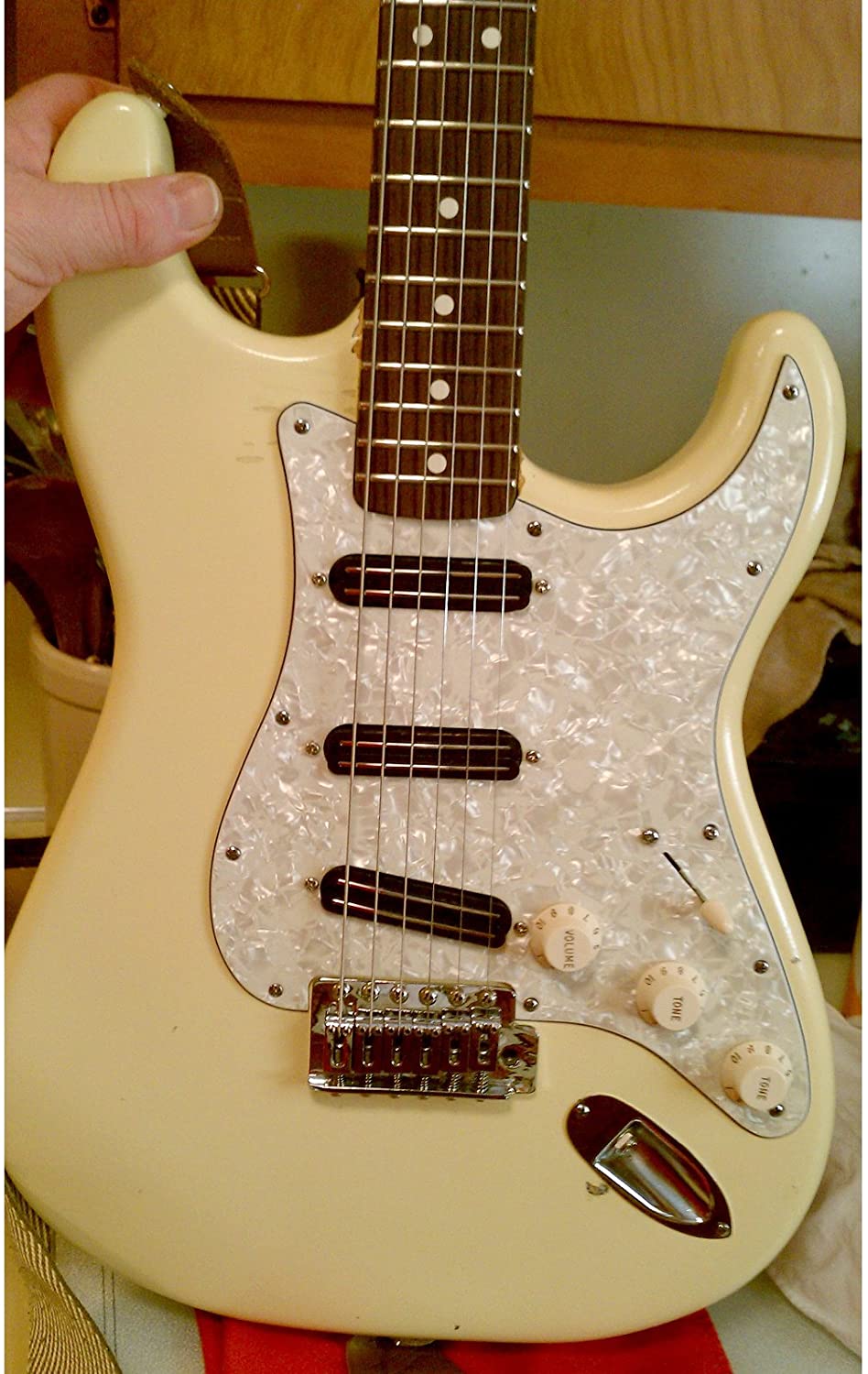 Musiclily 11 Hole SSS Strat Pickguard Scratch Plate for Fender USA/Mexican Standard Stratocaster Modern Style Electric Guitar - Image 2