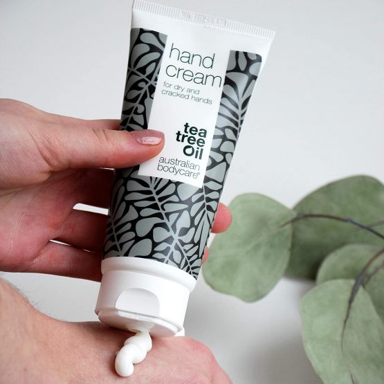 Australian Bodycare Hand Cream for very dry hands | Hand cream for Men & Women with cracked hands | Vegan Hand Cream with Tea Tree Oil | Hand Cream for working hands | 100ml - Image 4