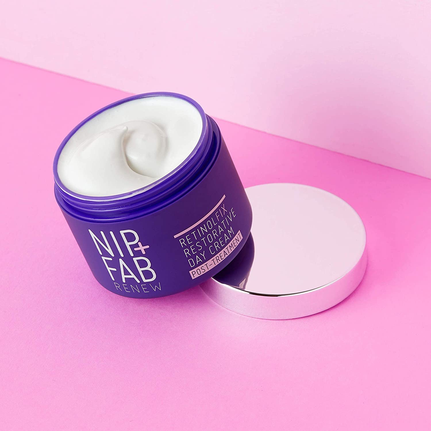 Nip + Fab Retinol Fix Restorative Day Cream Post-Treatment Retinol Face Cream with Hyaluronic Acid and Panthenol and bisabolol - Image 4