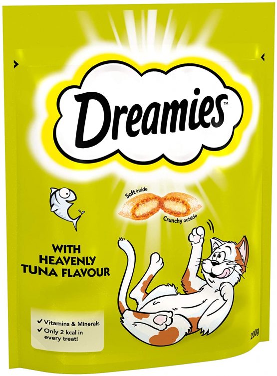 Dreamies Mega Pack Cat Treats, Tasty Snacks with Delicious Tuna Flavour, 6 Pouches of 200 g