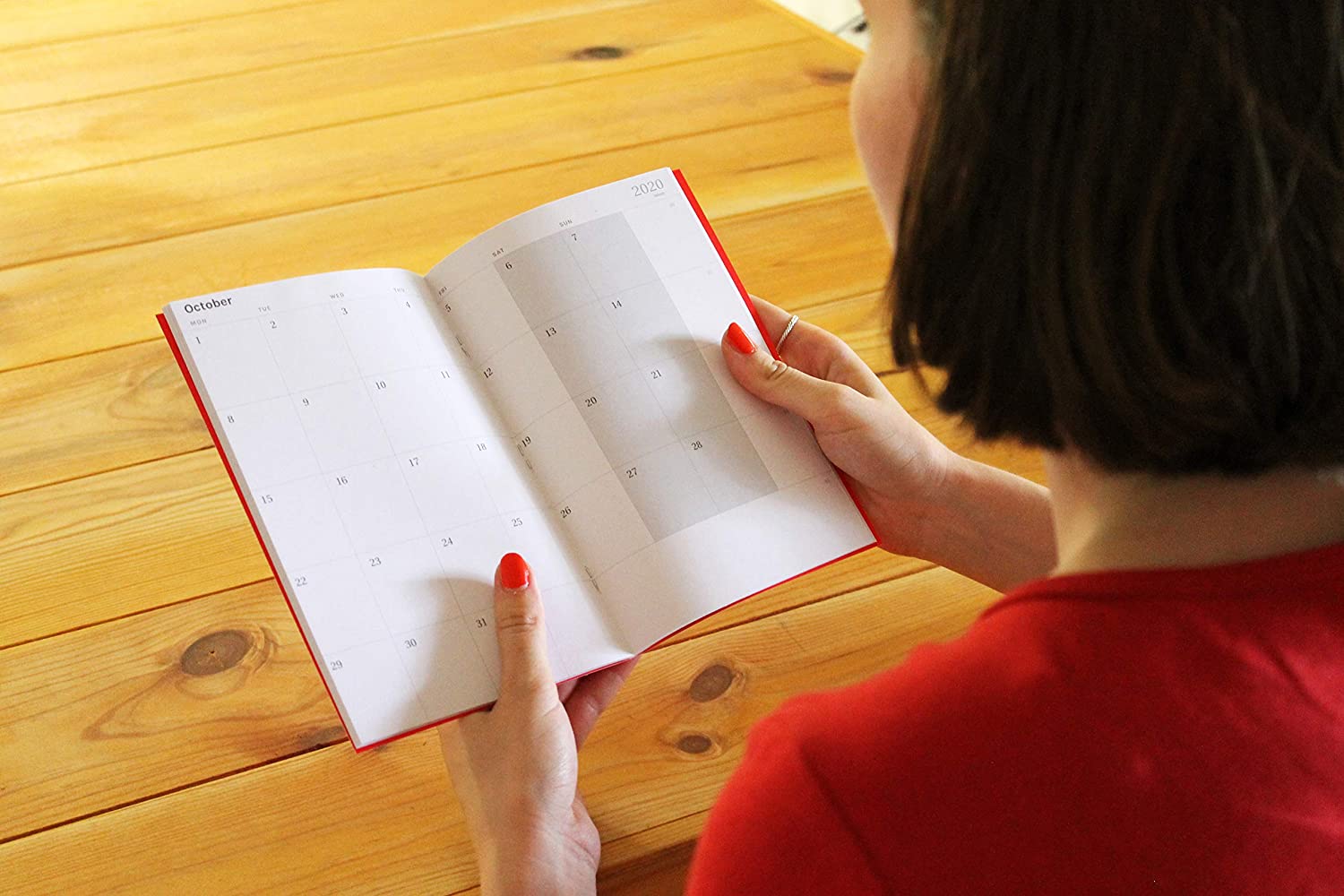 Monthly Planner 2020 Octagon Design (Simil. A5), Red, Small - Image 4