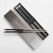 Japanese Style Metal Chopsticks - Luxury Reusable Durable Chrome Design - 2 Pairs Dishwasher-Safe - Perfect for: Ramen/Noodles/Sushi/Rice/Sashimi/Salad