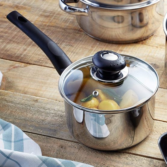 Judge Essentials HPA1 Stainless Steel Set of Pans, 3-Piece Set, 16cm, 18cm & 20cm Saucepans, Vented Glass Lids, Induction Ready, 10 Year Guarantee - Image 3