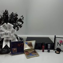 No7 Beauty Bundle Gift Hamper For Her, Face & Eye Shadow Palette, Eye Liner, Lip Glaze, Mascara, Nail Colour, Gift Box Hamper For Her