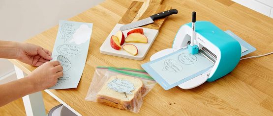 Cricut Joy LightGrip Mat, 11.4 cm x 30.5 cm (4.5" x 12"), Blue, Large - Image 3