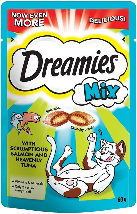 Dreamies Cat Treats, Tasty Snacks with Scrumptious Salmon and Heavenly Tuna Flavour, 8 Pouches of 60 g