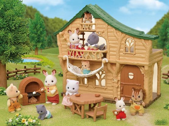 Sylvanian Families 5451 Lakeside Lodge Log Cabin - Image 2