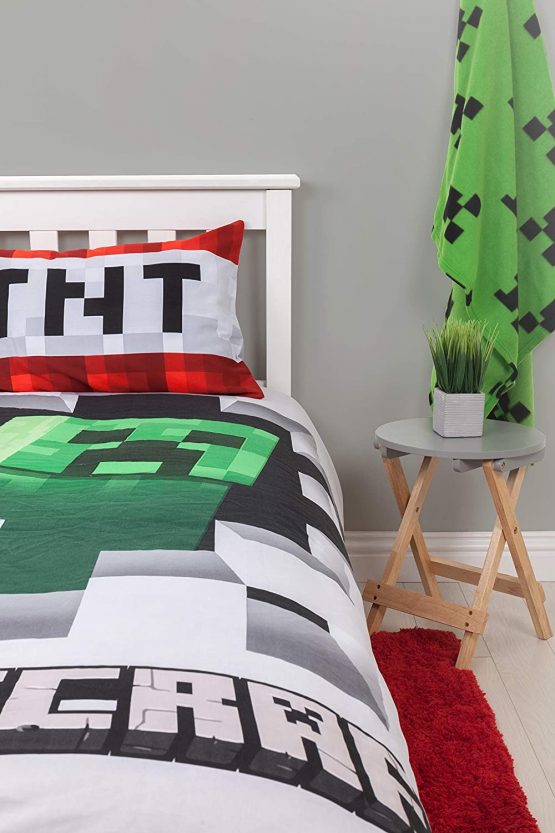 Minecraft Dynamite Single Duvet Cover Officially Licensed Reversible Two Sided Creeper Design with Matching Pillowcase, Polyester, White, Green, Red - Image 4