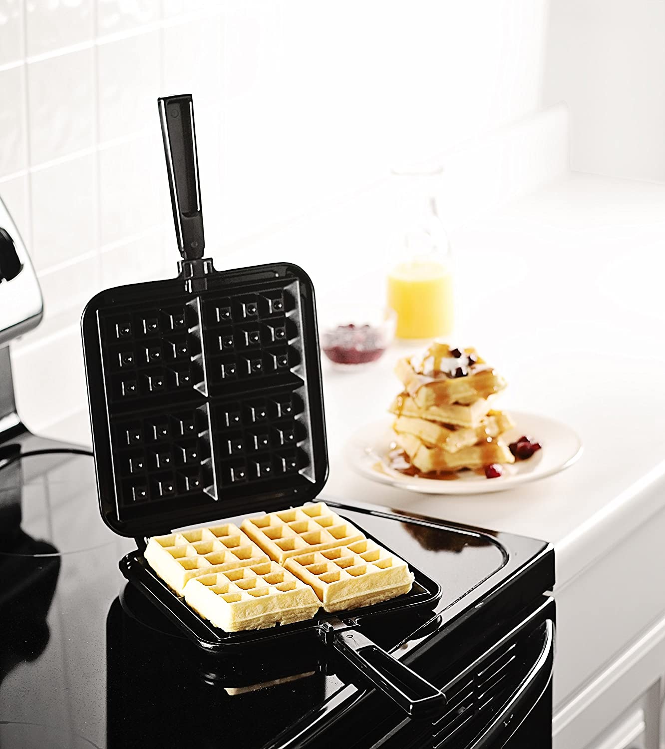 Nordic Ware Stovetop Belgian Waffle Maker, Cast Aluminium Waffle Iron, Mould for Belgian Waffles Made in The USA Colour: Black - Image 4