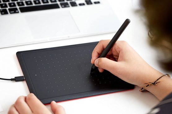 Wacom One Small 2017 - Tablette USB à stylet Noir - Image 4