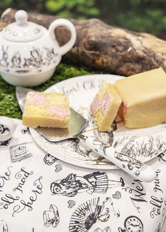 V&A Alice in Wonderland Cake Slice in Gift Box, Stainless Steel/Porcelain, White, 26.5 cm - Image 3