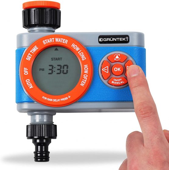 GRÜNTEK Digital water timer for garden lawn irrigation, hose/tap timer with display, flexible watering choice of weekdays and watering timer from 1 min to 360 min - Image 2