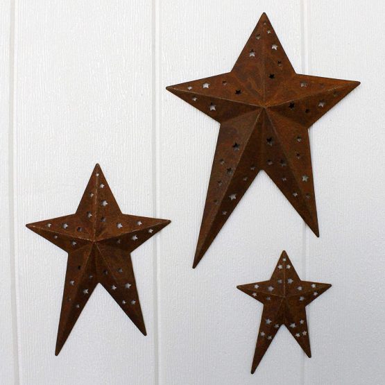 CVHOMEDECO. Primitives Rustic Vintage Gifts Rusty Punched Metal Barn Stars for Wall/Wreaths/Twigs Decor, 8/6/4 Inch, Set of 3 - Image 3