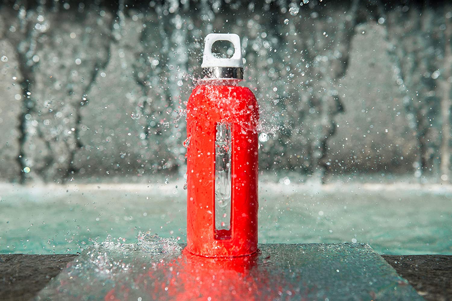 SIGG Star Water Bottle (0.5 L / 0.85 L), Pollutant-Free and Leak-Proof Glass Bottle - Image 2