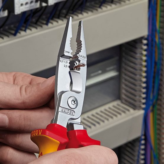 KNIPEX Pliers for Electrical Installation 1000V-insulated (200 mm) 13 86 200 - Image 4