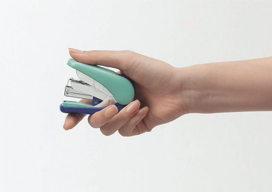 PLUS Japan, Flat Clinch Power Assist Stapler Mini in White, 1 Piece Pack (1x 1 Flat Clinch) - Image 2