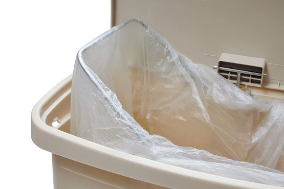 Rubbermaid Commercial Products 1883455, 1883455 15 Litre Front Step Step-On Resin Wastebasket - Beige - Image 3