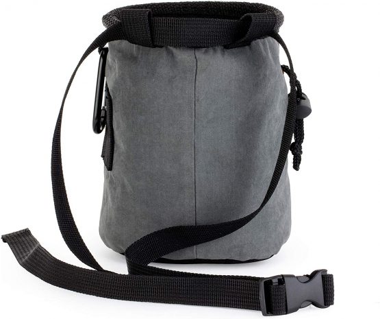 Igoera chalk bag for climbing and bouldering | special lining for perfect chalk distribution | robust and durable chalk bag for added safety - Image 3