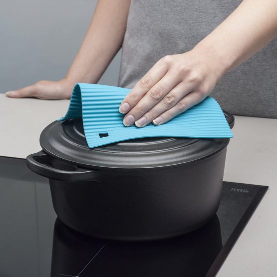 Zeal Silicone Heat Resistant Non-Slip Trivet Pot Rest Aqua Blue (7”/18cm) - Image 3