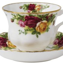 Royal Albert Old Country Roses Teacup & Saucer