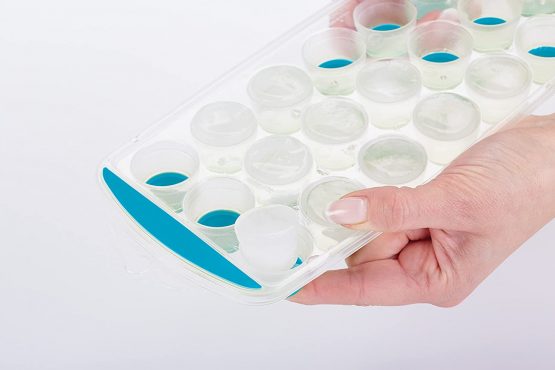 Colourworks CWICTBLU KitchenCraft Pop Out Ice Cube Tray - Blue - Image 2