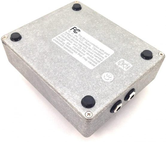 Electro Harmonix Deluxe Memory Boy Pedal for Electric Guitar Silver - Image 3