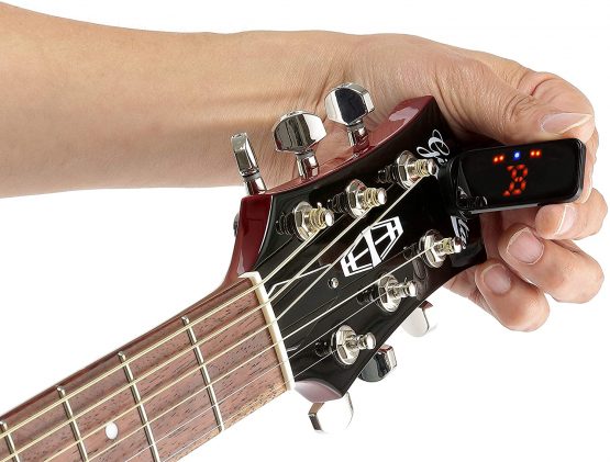 KORG PITCHCLIP2-PLUS Slimline Clip-On Guitar/Bass Tuner - Black - Image 4