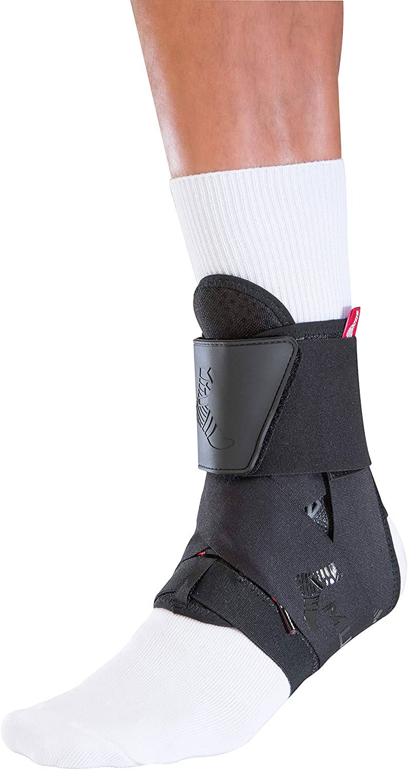 Mueller The One Premium Ankle Brace (XS), Black