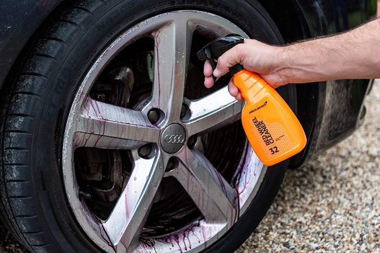 McLaren Red Wheel Cleaner - Image 4