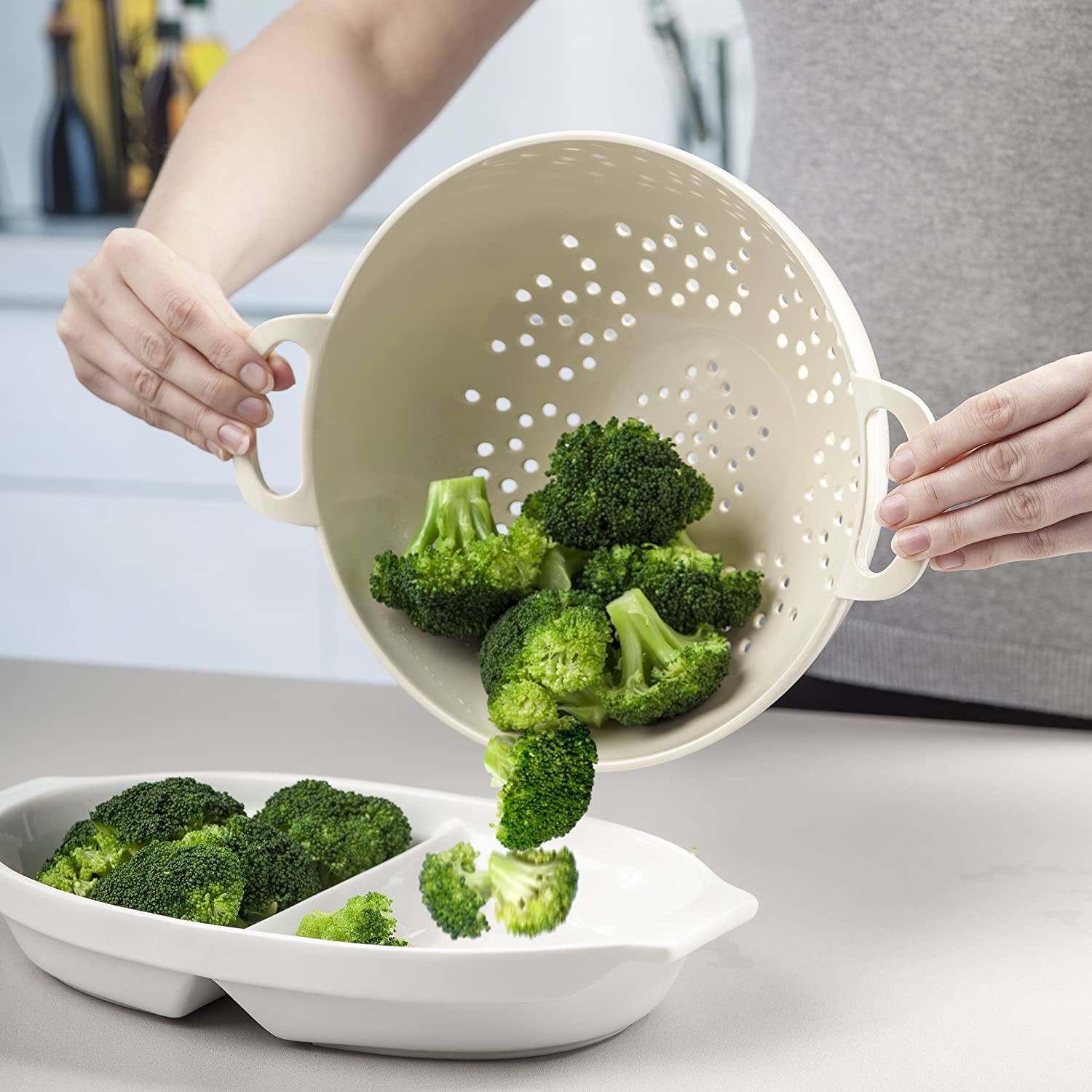 Zeal G211C Melamine Colander/Strainer (24cm) -Cream - Image 3