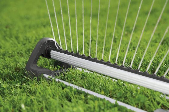 Gardena Aqua M Rectangular Sprinkler: Lawn Sprinkler for Watering Areas of 110-250 m², Range 8-18 m, Spread Maximum14 m, Built-in Metal Filter (18702-20) - Image 3