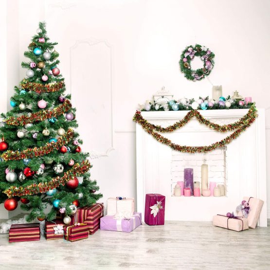 BBTO 39.4 Feet Tinsel Garland Mixed Color Metallic Tinsel Chunky Glittering Tinsel for Christmas Tree Decoration, 6 Pieces (Red, Green and Gold Mixed) - Image 4