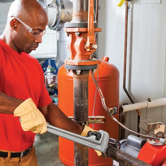 RIDGID 31100 Model 818 Aluminium Straight Pipe Wrench, 18-inch Plumbing Wrench - Image 4