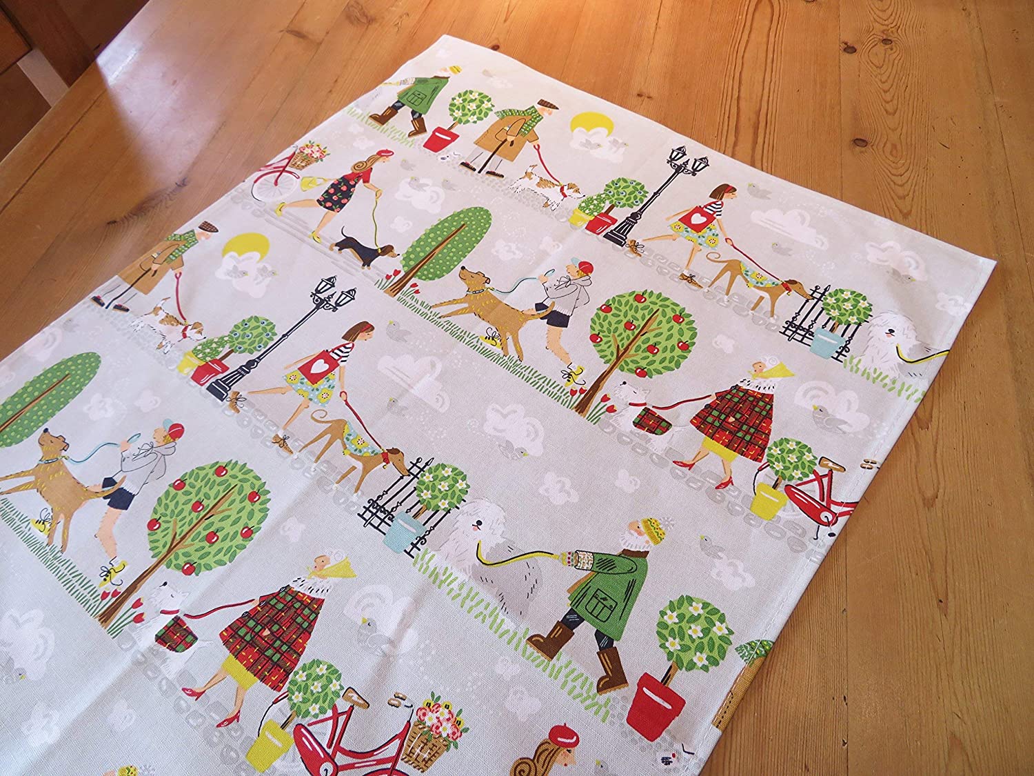 Ulster Weavers Cotton Tea Towel - Walkies (100% Cotton, Green) - Image 2