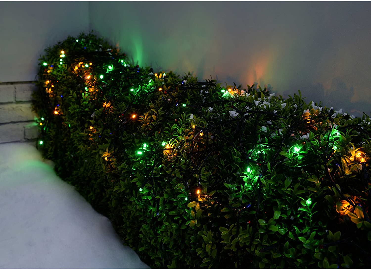 WeRChristmas WRC-4076 Outdoor Battery Operated Multi-Function LED Lights with Timer, 20 m - 200-LED, Multi-Colour - Image 4