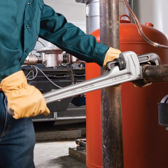 RIDGID 31105 Model 824 Aluminium Straight Pipe Wrench, 24-inch Plumbing Wrench - Image 4