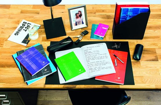 Clairefontaine Metric 69341 Exercise Book With Spiral Brochure Binding 24 x 32 cm Large Squares, 192 pages, Assorted Color, (Pack of 1) - Image 2