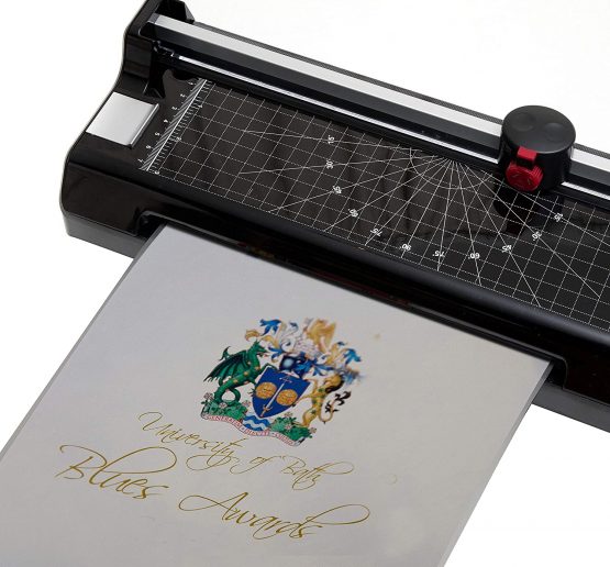 Deskit A4 Laminating Pouches, Matt, 150 Microns, 80 per Pack. Clear and Durable Presentations with a Modern Finish - Image 4