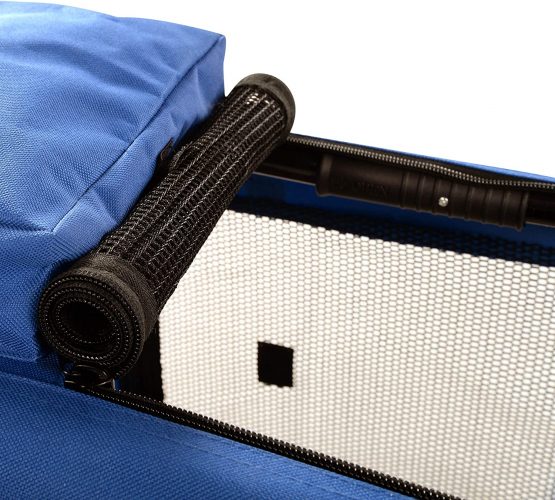 Large Pet Carrier Crate with Reversible Fleece Mat - Image 4