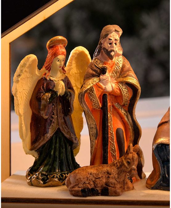 WeRChristmas Pre-Lit Wooden Nativity Scene Illuminated with 8 Warm LED Lights, 26 cm - Large, Multi-Colour - Image 4