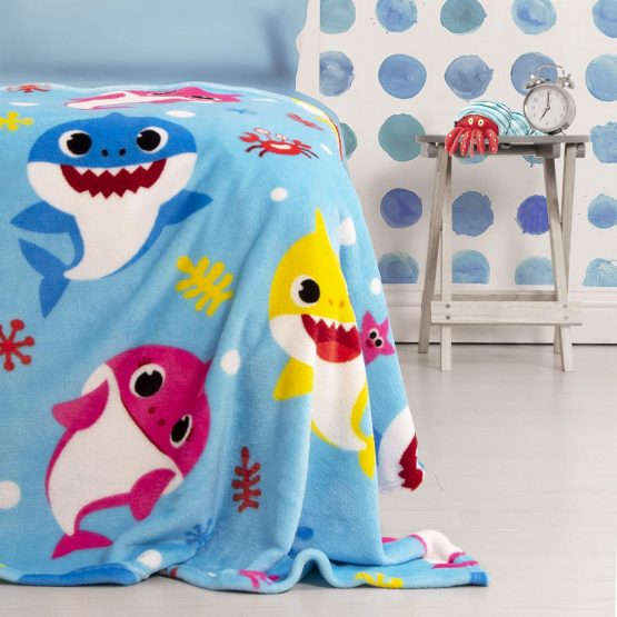 Baby Shark Official Fleece Blanket Throw | Blue Design Super Soft