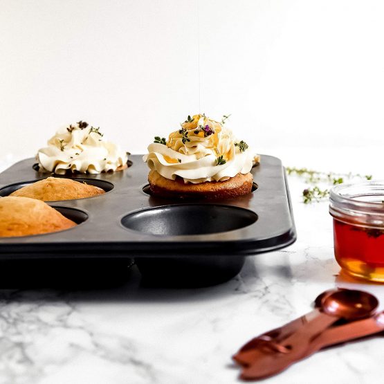 MasterClass KCMCHB59 6 Hole Mince Pie Baking Tray with PFOA Free Non Stick, Robust 1mm Carbon Steel, 24 x 16cm Jam Tart Tin , Grey - Image 2