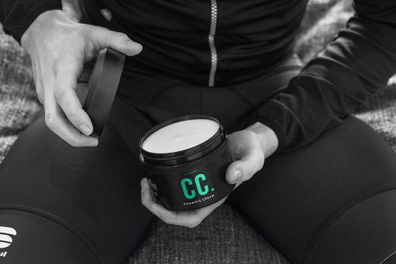 Muc-Off 20148US Athlete Performance Luxury Chamois Cream, 250 Millilitres - Antibacterial, Anti-Chafing Moisturiser - Formulated For Athletes - Image 3