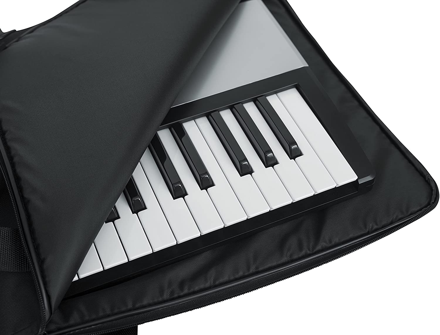 Gator GKBE-61 Lightweight Bag For 61-Note Keyboards, Black - Image 4