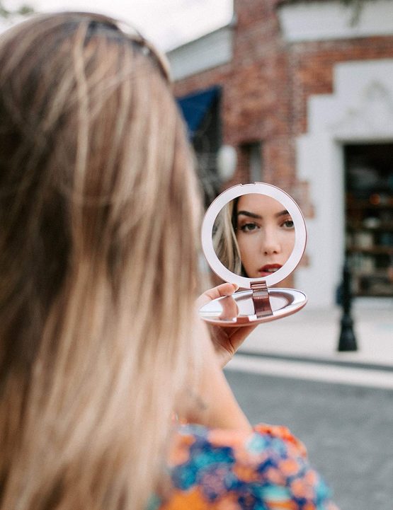 Fancii LED Compact Makeup Mirror for Handbag, 1X/10X Magnifying - Natural Daylight LED, Travel Size, Portable, Large 127mm Wide Illuminated Mirror, Rose Gold (Lumi) - Image 3